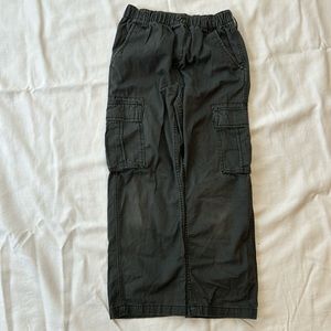 OshKosh B’gosh boys, size 10 pants, elastic waistband, cargo style side pockets